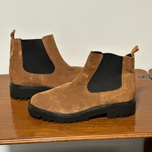 New - Caslon Miller Water Resistant Lug Chelsea Boot Chesnut H106 Size W's 12